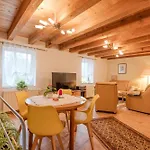Stoerzel Tatil Evi *