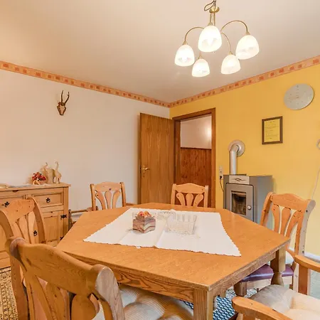 Stoerzel Tatil Evi *