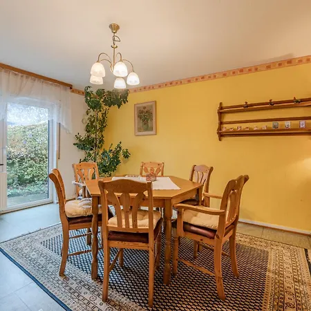 Dom wakacyjny Stoerzel *